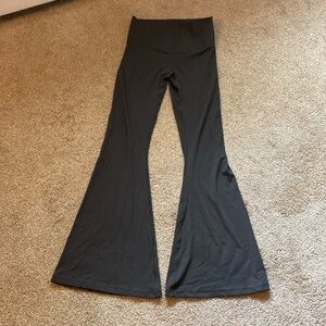 Aerie Offline Real Me Hi-Rise Flare Legging (Short Inseam)